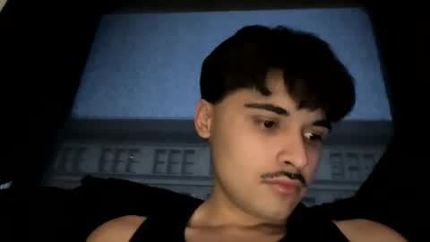 Snapshot of cezarthebreeder chatting on 04.11.26 cezarthebreeder online show from 04.11.26