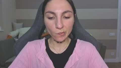 Snapshot of chabibiann chatting on 05.11.26 Kate online show from 05.11.26