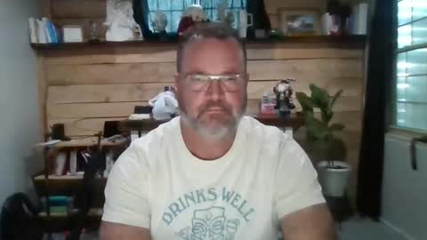 Snapshot of chadmichaell chatting on 11.27.25 chadmichaell online show from 11.27.25