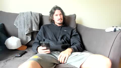 Snapshot of chadpowerz chatting on 04.10.26 Lydong online show from 04.10.26