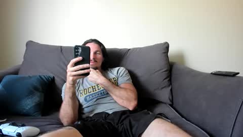 Snapshot of chadpowerz chatting on 04.20.26 Lydong online show from 04.20.26