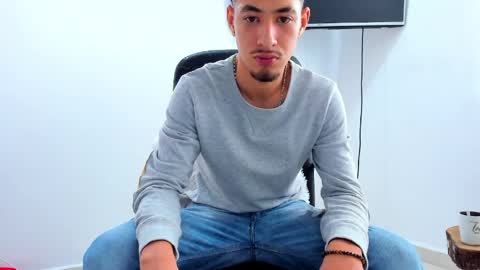 Snapshot of chandler_kenji chatting on 05.13.26 Kenji online show from 05.13.26