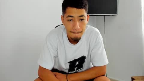 Snapshot of chandler_kenji chatting on 05.15.26 Kenji online show from 05.15.26
