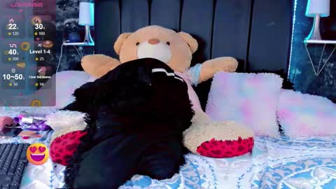 Snapshot of chandosa_sex chatting on 11.21.25 pamela online show from 11.21.25