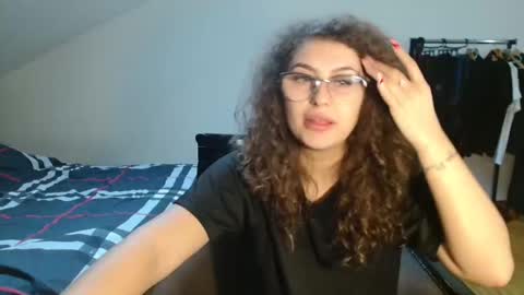 Snapshot of chanelis069 chatting on 01.07.25 Stephanieblisss online show from 01.07.25