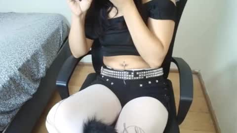 Snapshot of chanelsexyy chatting on 01.09.26 Viviana 3 online show from 01.09.26