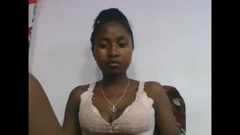 Snapshot of chantale483461 chatting on 04.22.26 chantale483461 online show from 04.22.26