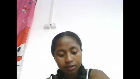 Snapshot of chantale483461 chatting on 04.25.26 chantale483461 online show from 04.25.26