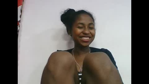 Snapshot of chantale483461 chatting on 05.16.26 chantale483461 online show from 05.16.26