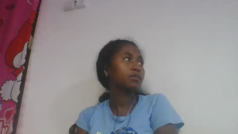 Snapshot of chantale483461 chatting on 05.20.26 chantale483461 online show from 05.20.26
