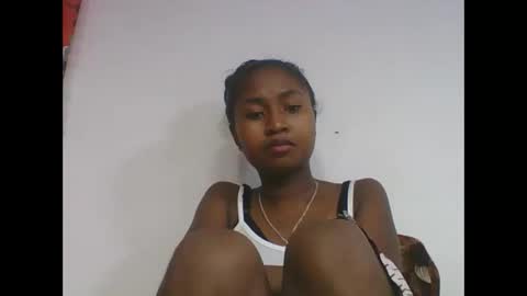 Snapshot of chantale483461 chatting on 05.29.26 chantale483461 online show from 05.29.26