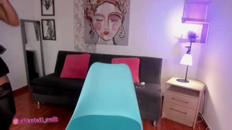 Snapshot of chantall_smith chatting on 01.28.25 online show from 01.28.25