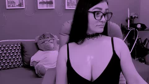 The Queen online show from 03.14.26