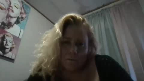 Ms. Behaving online show from 12.30.24