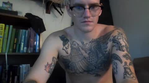 Snapshot of charlemagnesweatpants chatting on 10.03.25 charlemagnesweatpants online show from 10.03.25