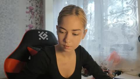 Nancy online show from 11.06.25