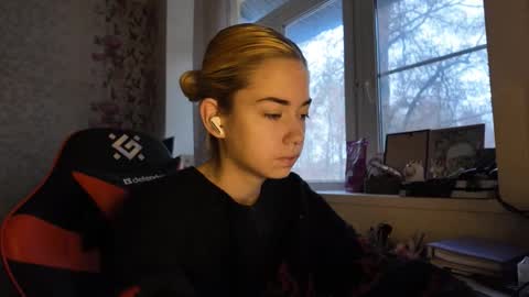 Nancy online show from 11.26.25