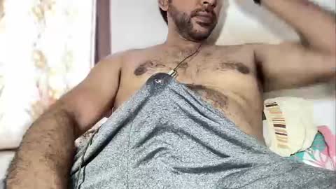 charles_dera35 online show from 10.15.25