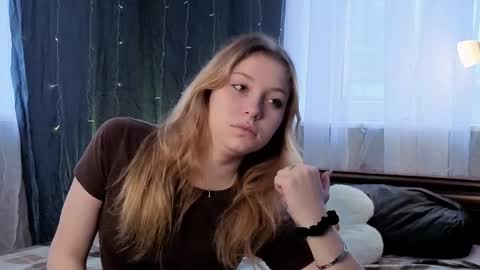 Ariel online show from 04.05.26