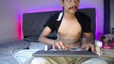 Snapshot of charlie_cock_ chatting on 09.16.25 Charlie online show from 09.16.25