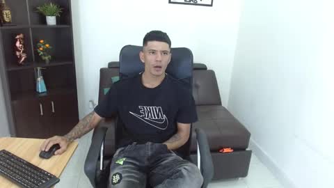 Snapshot of charlie_oconnor chatting on 02.18.25 Charlie oconnor online show from 02.18.25