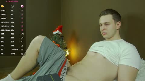 Snapshot of charlie_smiley chatting on 01.04.25 Charlie Smiley online show from 01.04.25