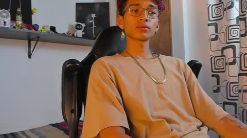 Snapshot of charlieerusso chatting on 12.11.24 Charles Russo online show from 12.11.24