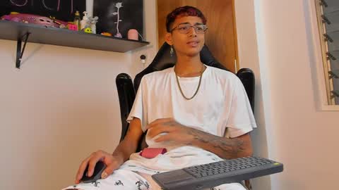 Snapshot of charlieerusso chatting on 12.28.24 Charles Russo online show from 12.28.24