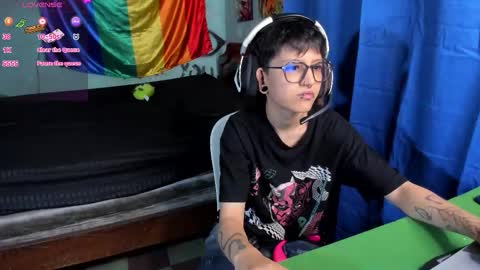 Charlie online show from 12.17.25