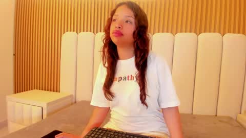 Snapshot of charlotaura chatting on 05.14.26 charlotaura online show from 05.14.26