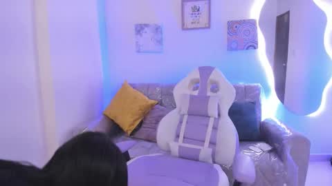 Snapshot of charlote_cowell_sub_ chatting on 09.25.25 online show from 09.25.25