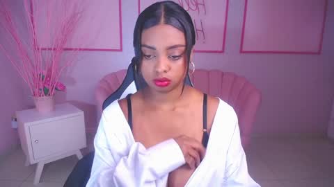 Snapshot of charlote_fun_a chatting on 01.09.25 Charlote online show from 01.09.25