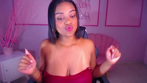 Snapshot of charlote_fun_a chatting on 01.17.25 Charlote online show from 01.17.25