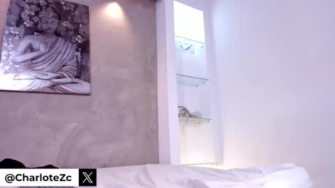 Snapshot of charlote_zc_ chatting on 09.09.25 Charlote online show from 09.09.25