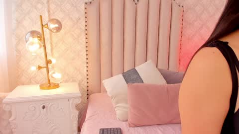   Charlotte  online show from 01.07.25