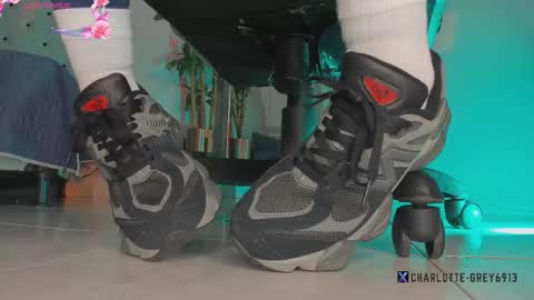 charlotte  grey online show from 02.06.26