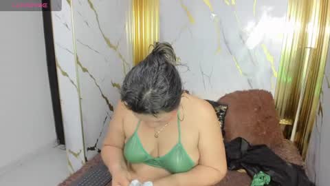 Snapshot of charlotte__milf chatting on 07.02.26 charlotte__milf online show from 07.02.26