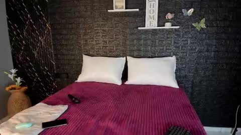  CHARLOTTE BROWN  online show from 02.21.25