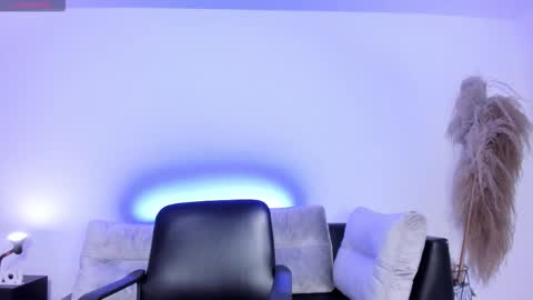 Charlotte  Everyday From 0700 to 1300 Col Time online show from 10.11.25