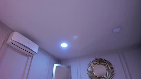 charlottebrownn_ online show from 12.21.25