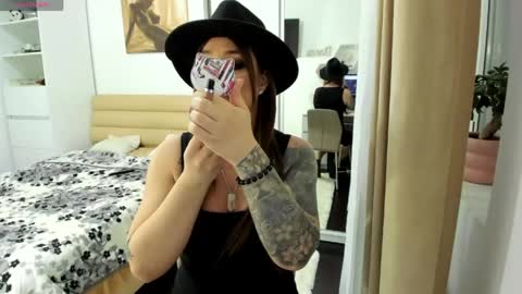 Charlotte online show from 04.28.26