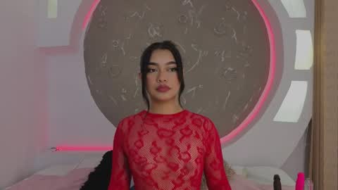 Snapshot of charlotteg18 chatting on 04.22.26 Charlote online show from 04.22.26
