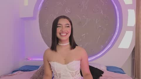Snapshot of charlotteg18 chatting on 04.25.26 Charlote online show from 04.25.26