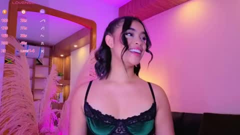 Snapshot of charlotteg18 chatting on 05.06.26 Charlote online show from 05.06.26