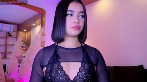 Snapshot of charlotteg18 chatting on 05.10.26 Charlote online show from 05.10.26