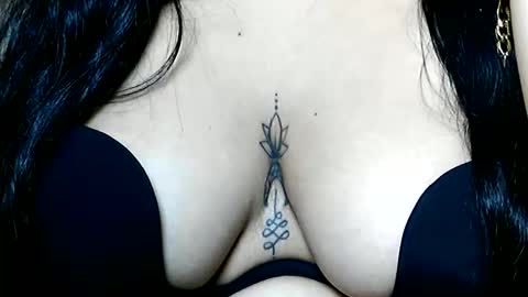 charlottequeen_21 online show from 03.10.26