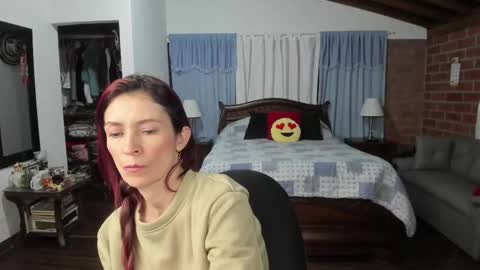 Snapshot of charlottewillson chatting on 11.14.25 Charlotte online show from 11.14.25