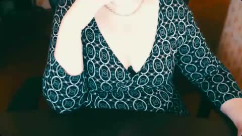 CharlotteXTasty online show from 02.12.25