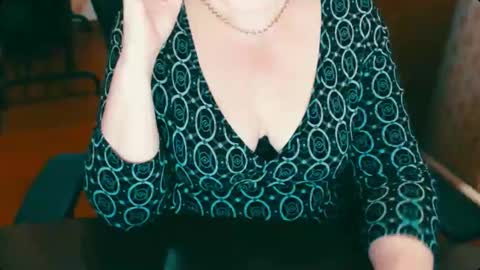 CharlotteXTasty online show from 02.12.25