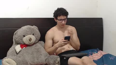 Snapshot of charlydeann chatting on 12.25.24 online show from 12.25.24